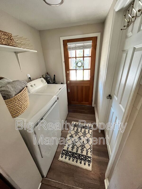 Photo - 11 Walnut St
