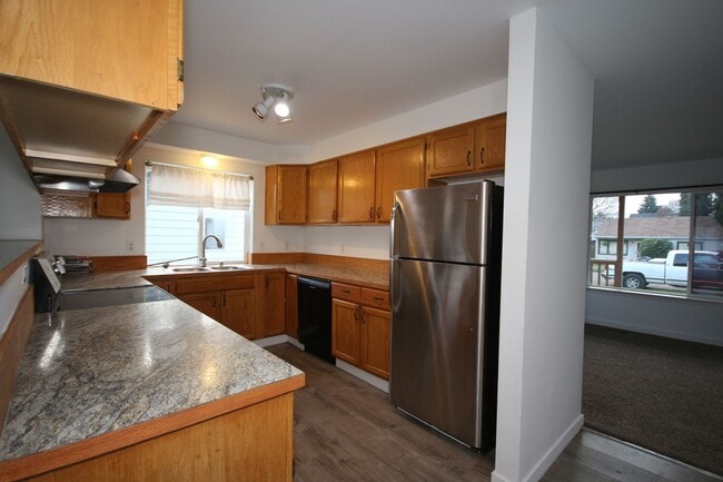 Photo - Updated Tacoma Home with Spacious Layout & Fully Fenced Yard