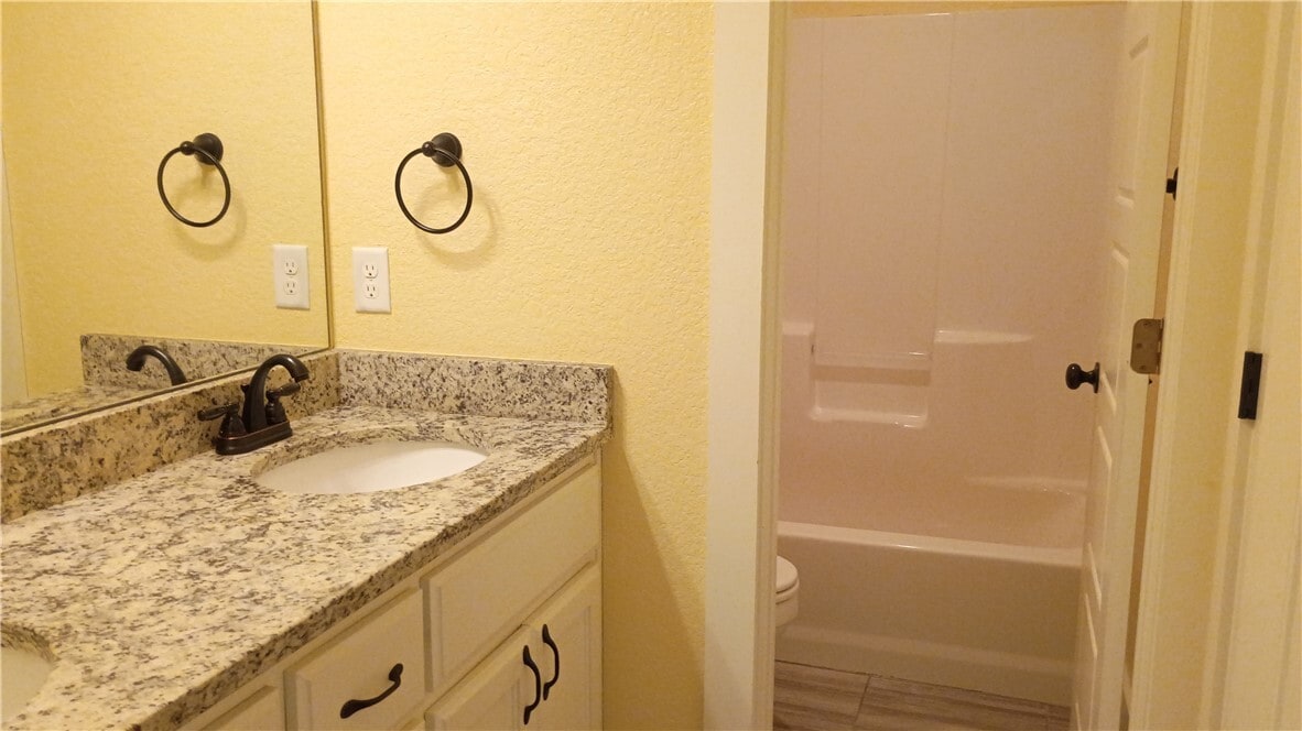 Photo - 1610 Sweetbriar Way