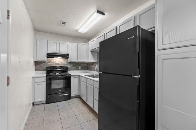 Photo - 215 Marigold Ln Unit 1