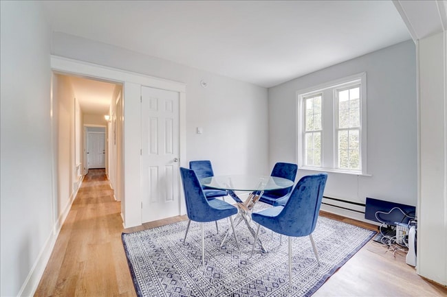 Photo - 931 Jackson St Unit 1