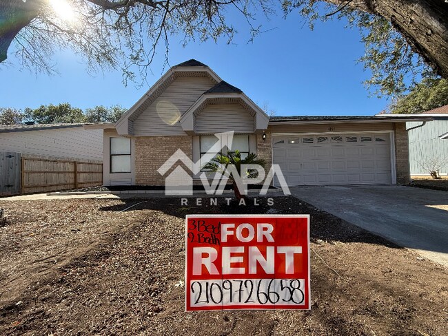 Building Photo - 1211 Tinson