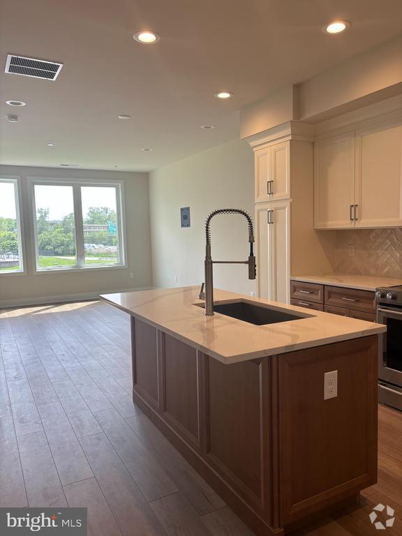Building Photo - 205 Manion Aly Rental