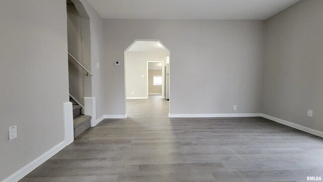 Photo - 807 Hatterman St
