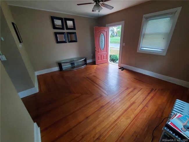 Photo - 39 Division St Unit 1