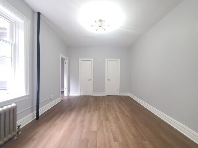 319 Summit Ave 11 - 311 Summit Ave Unit 2