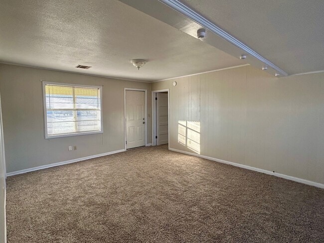 Photo - 3003 W Redwood Ave