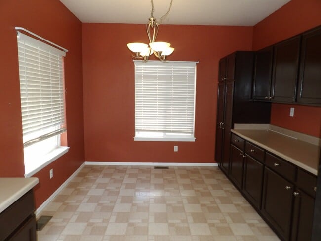 Photo - 875 Aspenglow Ln