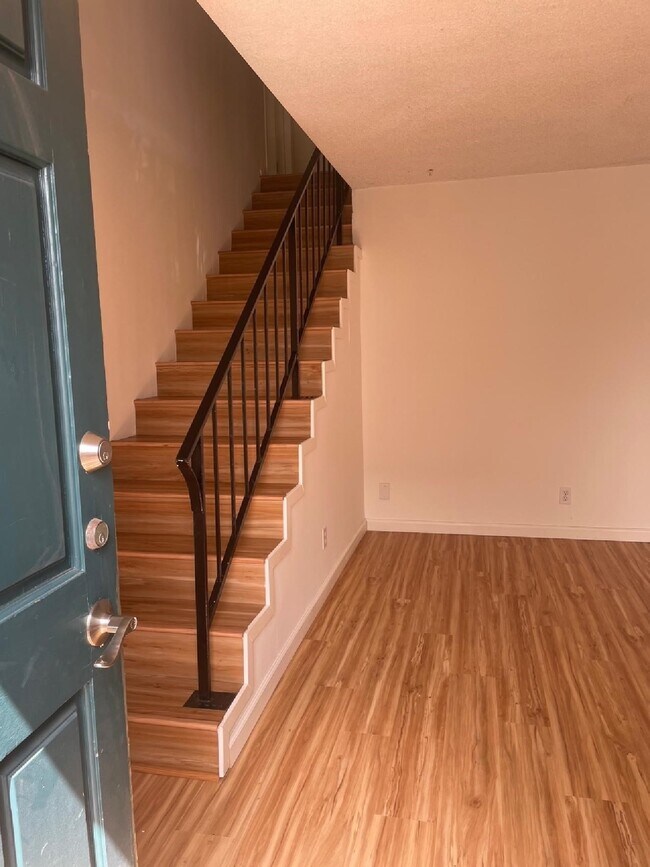 Photo - 11515 Ohio Ave