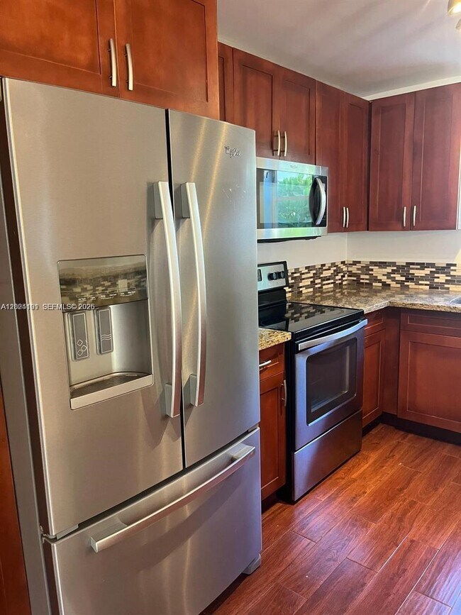 Photo - 1912 Taylor St