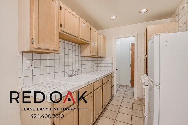 Photo - 630 S Kenmore Ave Unit 107