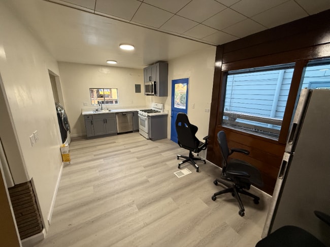 Photo - 2344 Fulton St