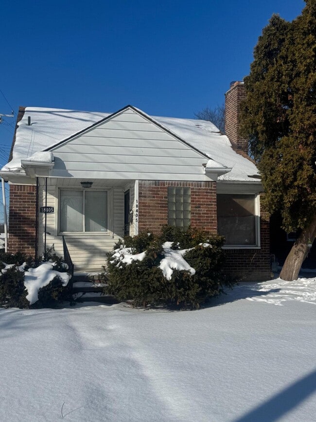 Photo - 18405 Archdale St