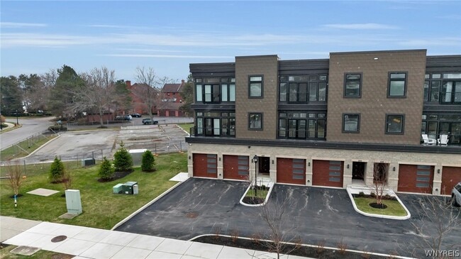 Photo - 240 Lakefront Blvd