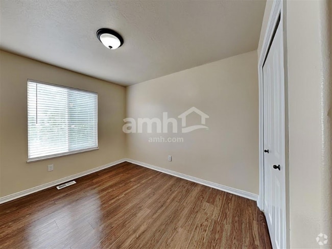 Building Photo - 4808 Addison Ave Rental