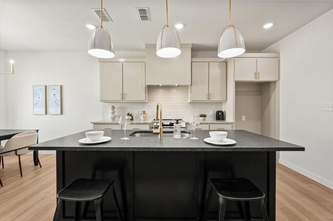 Photo - 1410 Farmhouse Ave