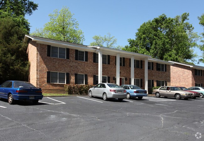 Oak Hill Apartments - Oak Hill Apartments