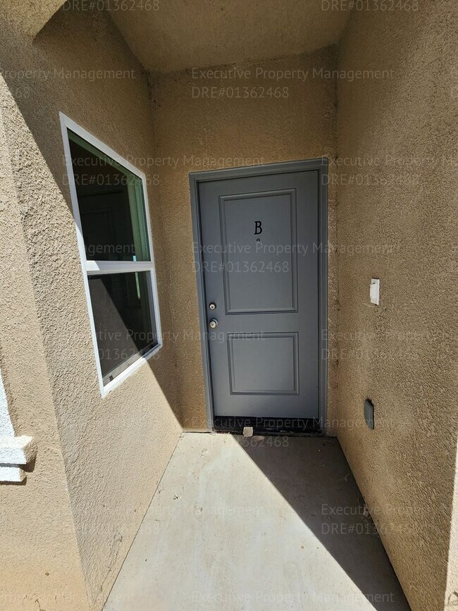 Photo - 8512 Grandy St Unidad B