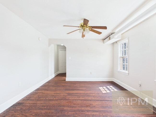 Building Photo - 487 W King St Unit Apt 3