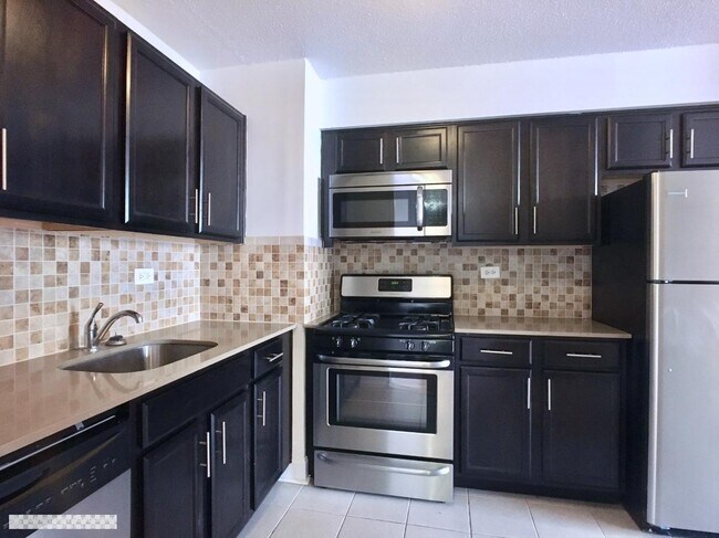 Photo - 3333 Broadway Unit C5H