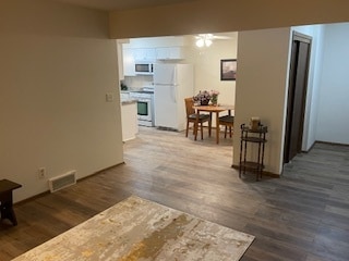 Photo - 6830 W Kathleen Ct Unidad 1