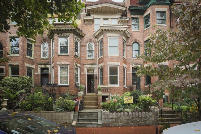 1746 T St NW Unit 1746