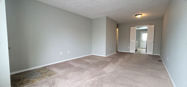 Photo - Cozy 2 bed 1.5 Bath Condo With Car Port