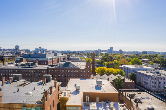 Photo - 413 Massachusetts Ave