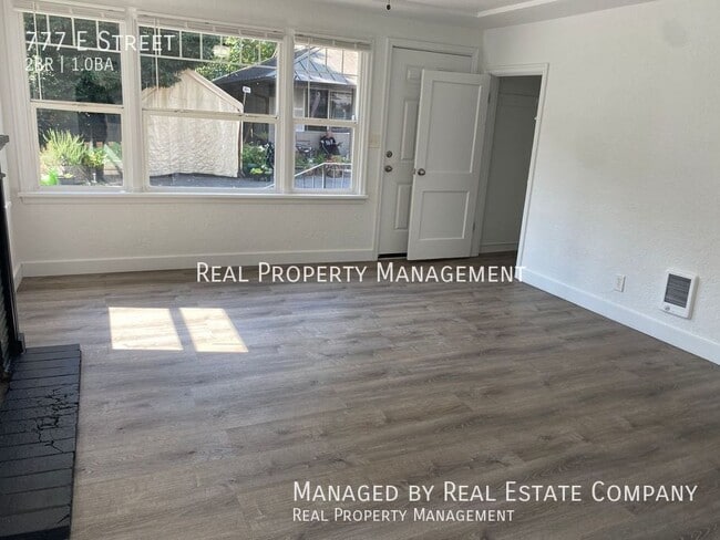 Photo - 777 E Street-