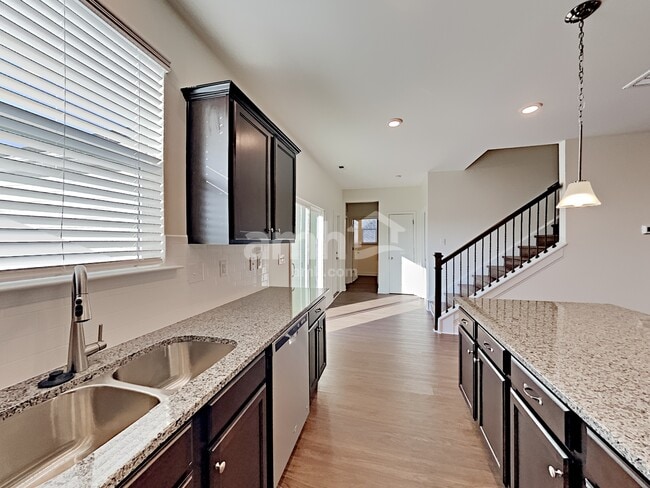 Photo - 201 Stowe Rd