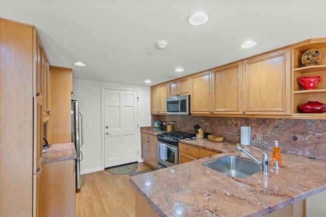Photo - 400 Fairview Blvd