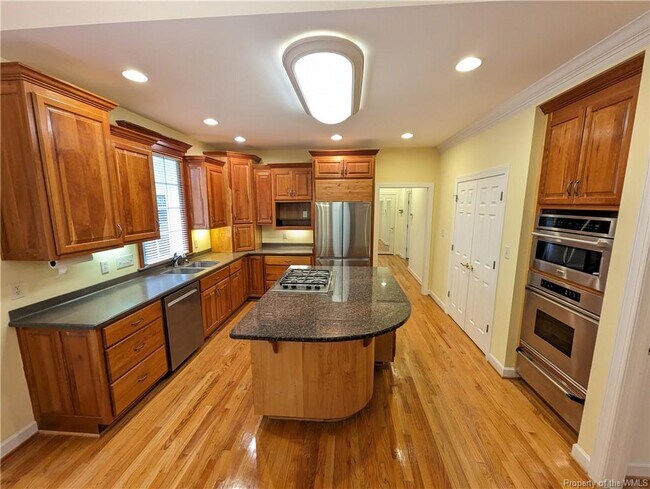 Photo - 101 Quaker Ridge