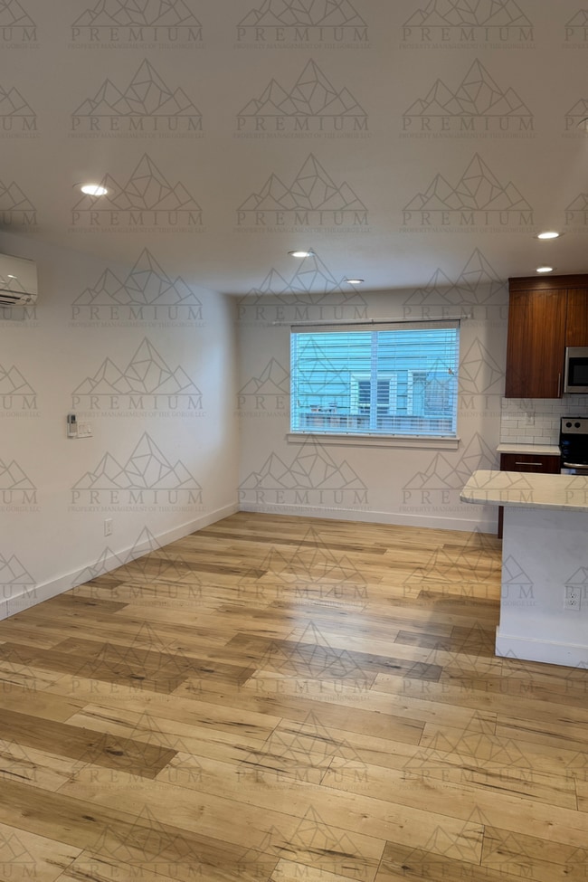 2005 6th St Unit 2005 6th Street