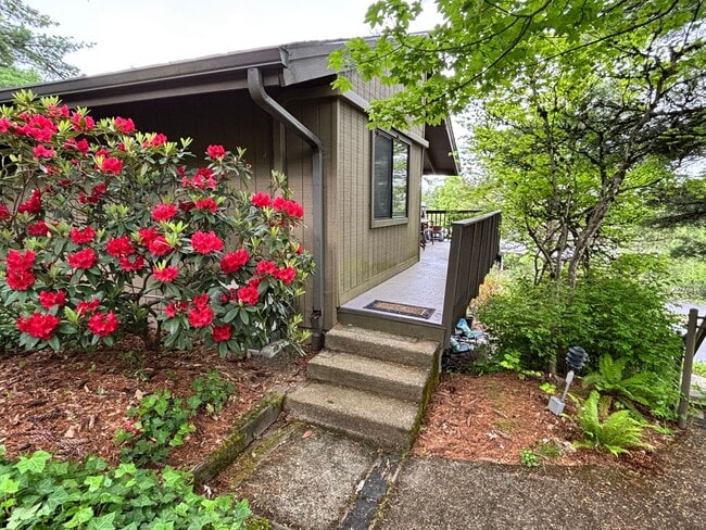 1 Bedroom Sylvan Heights Condo with Water,... - 1 Bedroom Sylvan Heights Condo with Water,...