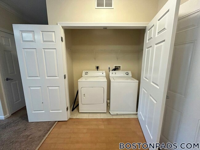 Photo - 311 Lowell St Unidad 2109