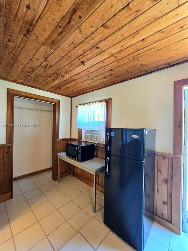 27660 SW 162nd Ave Unit side