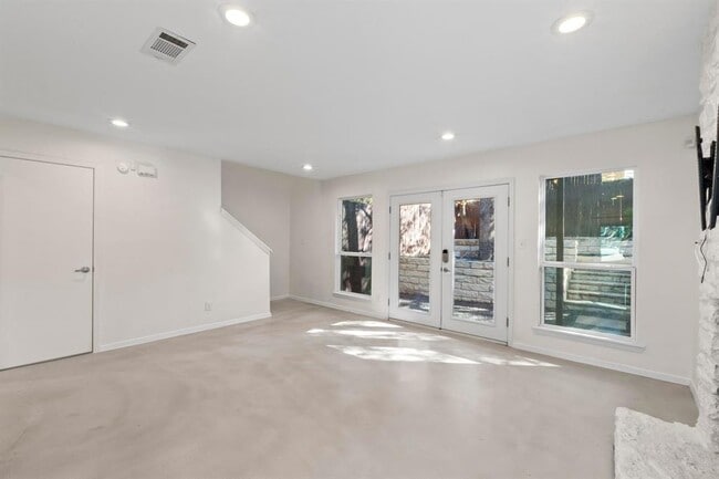 Photo - 1245 Spyglass Dr Unit B