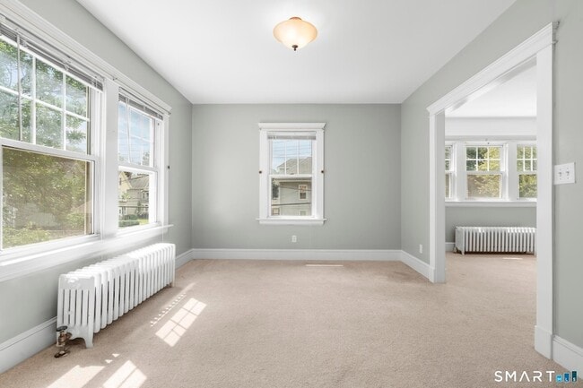 Photo - 139 Richards St
