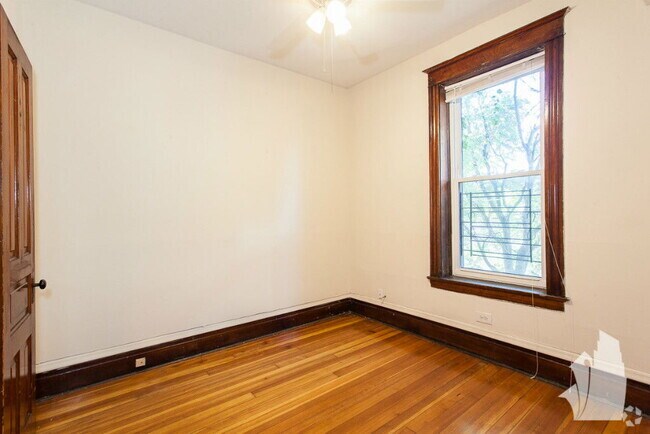 Building Photo - 1405 W Belden Ave Unit 14071 Rental