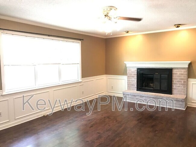 Photo - 3757 Winchester Trail