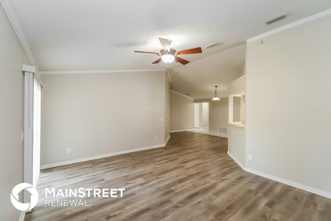 Photo - 2078 Tanager Dr