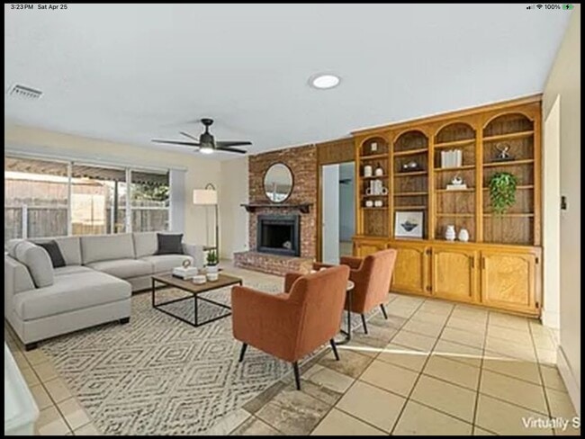 Photo - 2342 S Sowell St