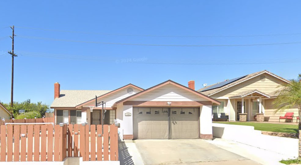 Photo - 172 Sumatra Ln
