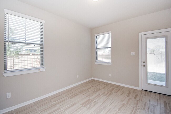 Photo - 7643 Green Bulrush Wy