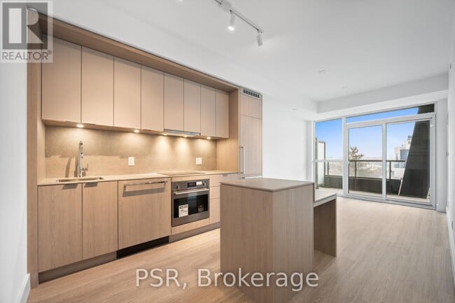 Photo - 6 Greenbriar Rd Unit 521