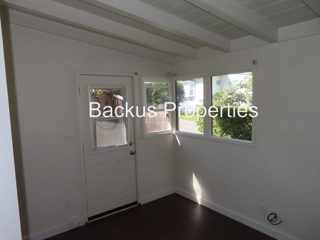 240 Walnut St