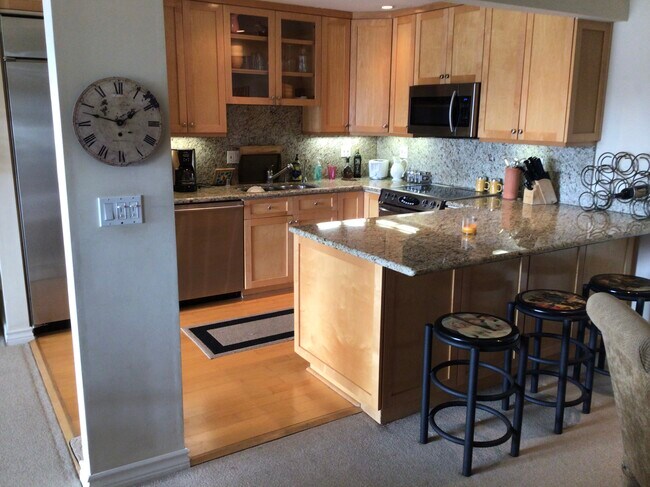 Photo - 415 Montana Ave Unidad 306