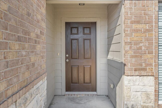 Photo - 326 Emerald Ridge Dr