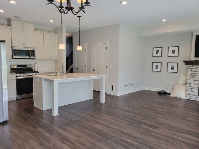 Photo - 2 Level Townhouse