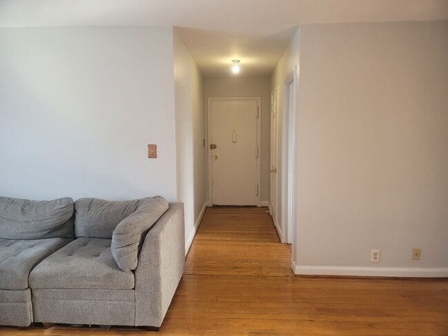 Photo - 2716 29th St SE